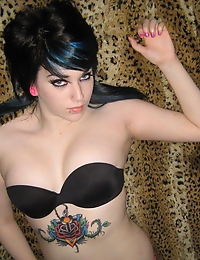 Inked and pierced sexy amateur steamy hot girlfriend